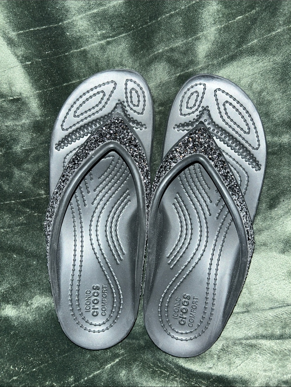 CROCS Women's Black Glitter Thong Sandals